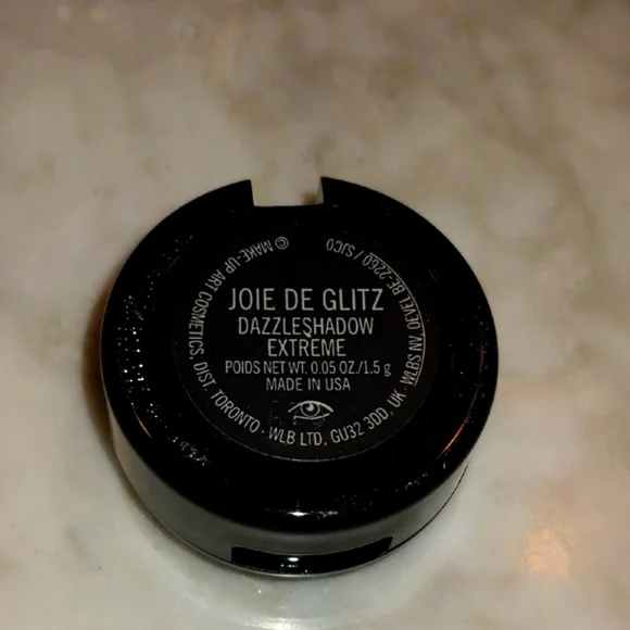 MAC Golden/Green Dazzleshadow Extreme * Joie De Glitz - Picture 7 of 7